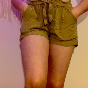 Aerie paper bag shorts, gently used